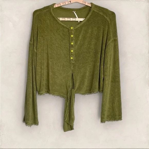 Free People Green Emma’s Henley Top Sz L Tie Waist Raw Hem LS Fairy Boho EUC - Picture 5 of 14